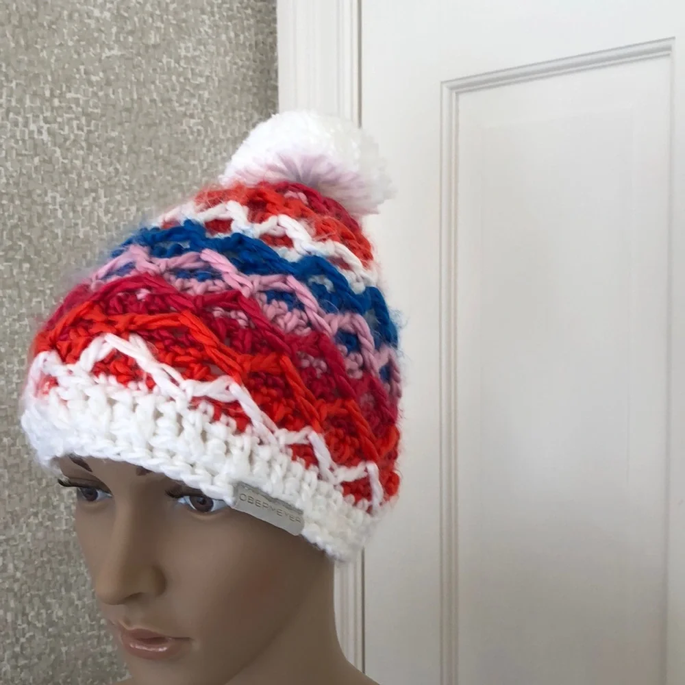 Obermeyer Teen  knit hat white blue red with pompom